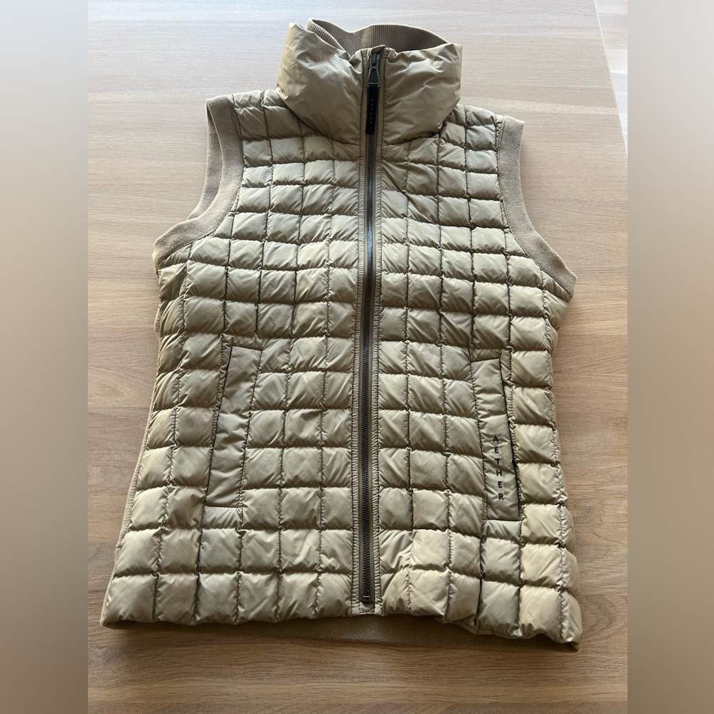 Aether Phase Women's Quilted Tan Vest jacket M - Picture 2 of 6